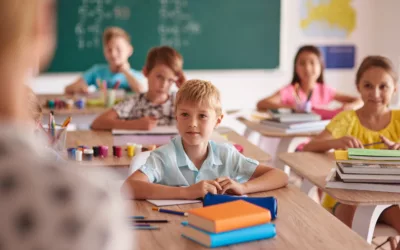 Nauka przez tłumaczenie innym – jak wykorzystać metodę Feynmana w szkole
